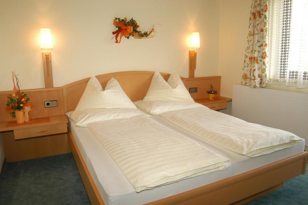 Gastehaus Trattner Otel Mauterndorf  Oda fotoğraf